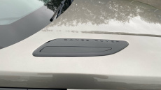 Land Rover Range Rover Velar 2.0 P250 R-Dynamic SE 5dr Auto Petrol Estate